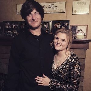 Hannah S dress size 4.